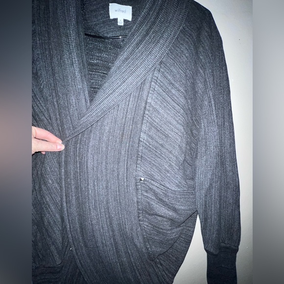 Wilfred by Aritzia, Classic Diderot Sweater, size Small, EUC - Picture 10 of 15